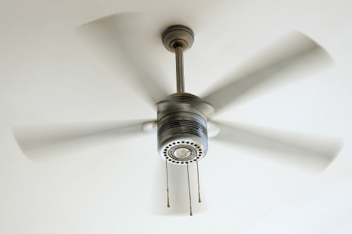 A ceiling fan installation can save you big on your electric bill, call Del Rio Electricians today!