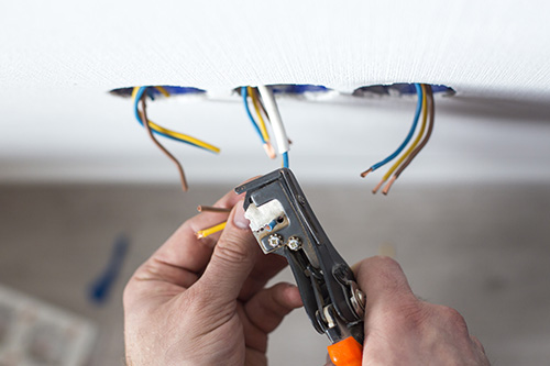Learn about the benefits of GFCI outlet installation with Del Rio electricians.